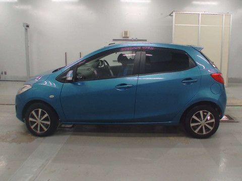 2012 Mazda Demio DEJFS[2]