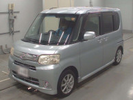 2013 Daihatsu Tanto