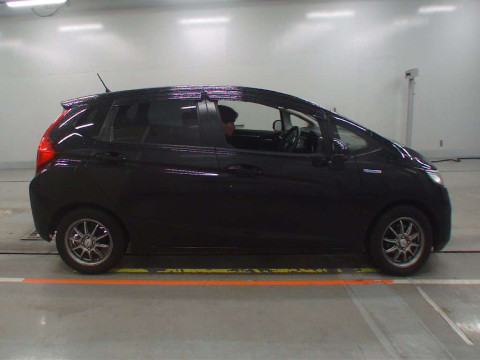 2014 Honda Fit Hybrid GP5[1]