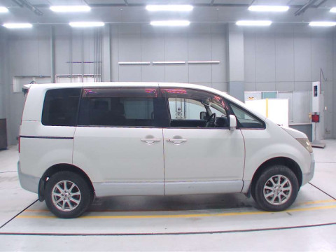 2008 Mitsubishi Delica D5 CV5W[2]