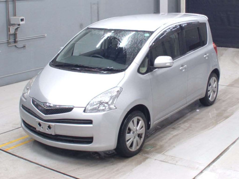 2006 Toyota Ractis NCP100[0]