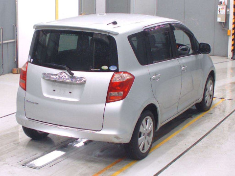 2006 Toyota Ractis NCP100[1]