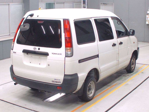 2005 Toyota Townace Van KR42V[1]