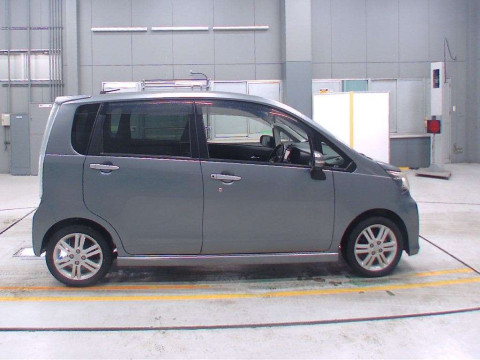 2013 Daihatsu Move Custom LA110S[2]