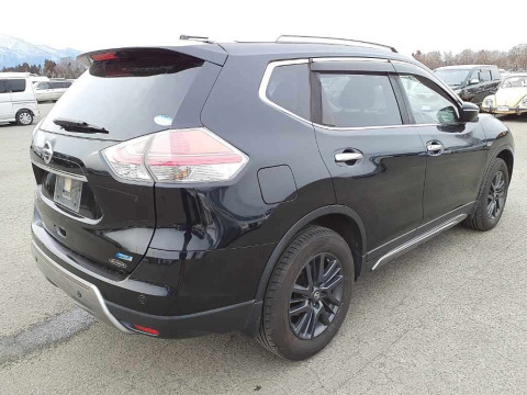 2016 Nissan X-Trail NT32[1]