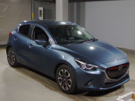 2016 Mazda Demio