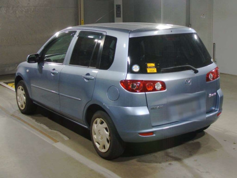 2004 Mazda Demio DY3W[1]