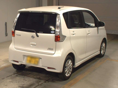 2014 Nissan DAYZ B21W[1]