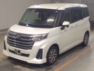 2022 Toyota Roomy