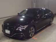 2018 Toyota Crown Hybrid