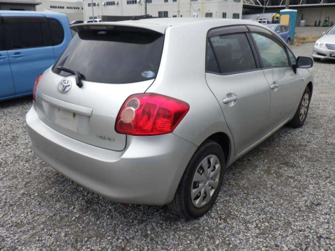 2008 Toyota Auris NZE151H[1]