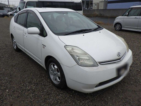 2008 Toyota Prius NHW20[2]