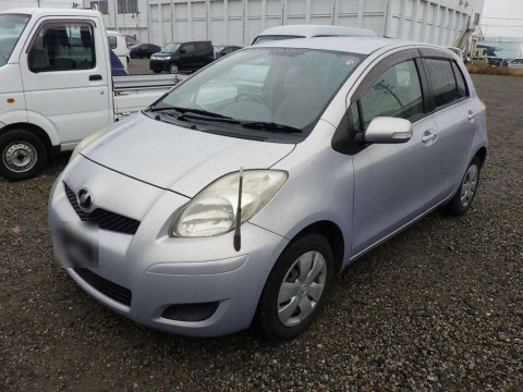 2008 Toyota Vitz SCP90[0]