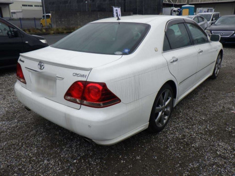 2007 Toyota Crown GRS184[1]