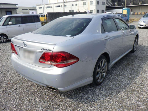 2008 Toyota Crown GRS204[1]