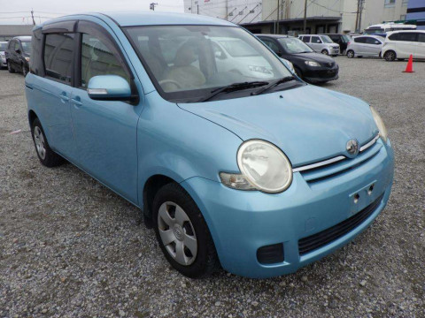 2008 Toyota Sienta NCP81G[2]