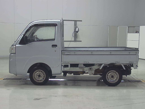 2019 Daihatsu Hijet Truck S500P[2]