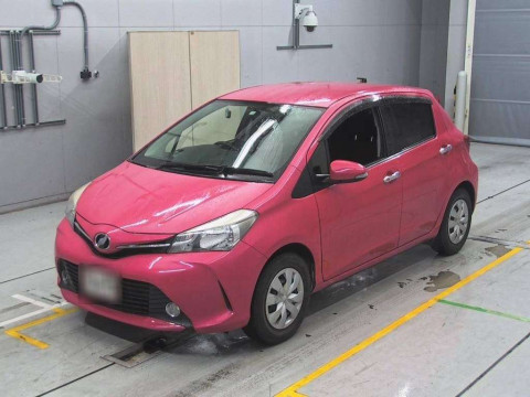 2014 Toyota Vitz NSP130[0]