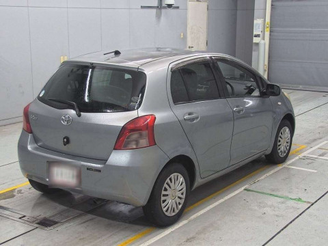 2007 Toyota Vitz SCP90[1]