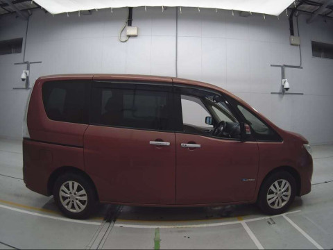 2014 Nissan Serena HC26[1]