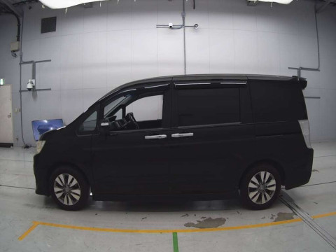 2012 Honda Step WGN Spada RK5[2]