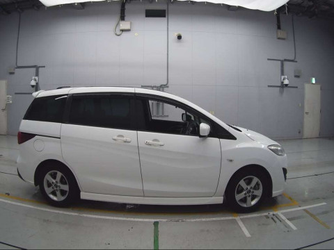 2016 Mazda Premacy CWFFW[2]