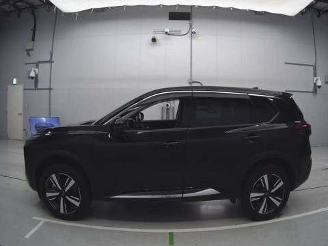 2022 Nissan X-Trail SNT33[2]