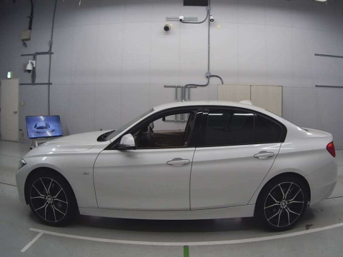 2013 BMW 3 Series 3B20[2]