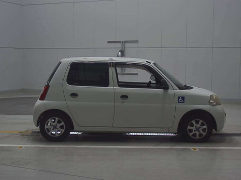 2010 Daihatsu Esse L235S[1]