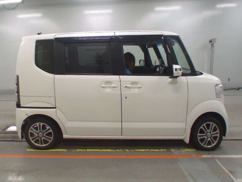 2014 Honda N-BOX JF1[2]