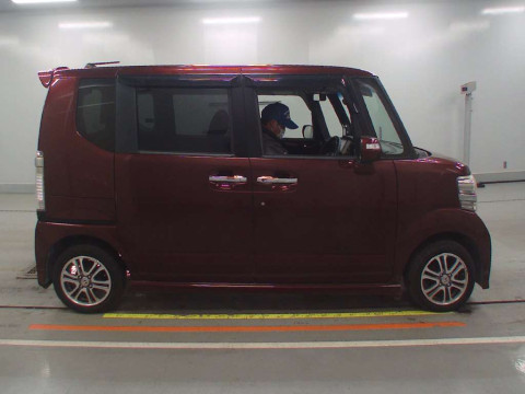 2014 Honda N-BOX CUSTOM JF2[2]