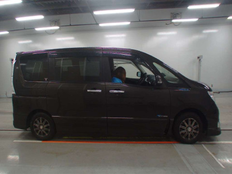 2014 Nissan Serena HFC26[1]