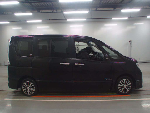 2015 Nissan Serena HFC26[1]