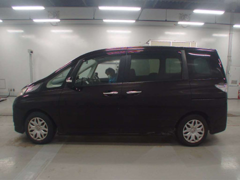 2011 Mazda Biante CCEFW[2]