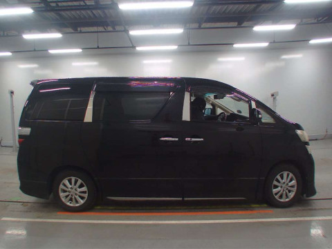 2009 Toyota Vellfire GGH20W[1]