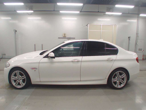 2014 BMW 5 Series XG20[2]