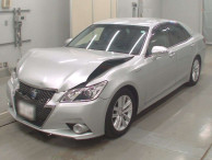 2015 Toyota Crown Hybrid