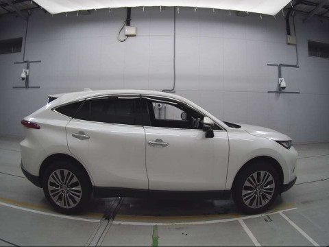 2021 Toyota Harrier MXUA80[1]