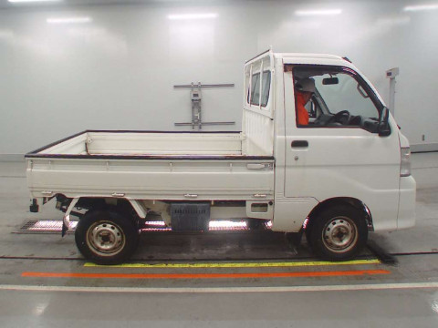 2013 Daihatsu Hijet Truck S211P[1]