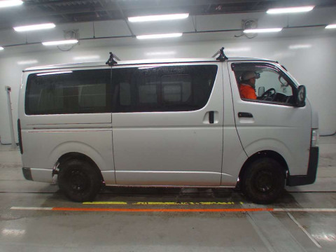 2014 Toyota Hiace Van TRH200V[1]