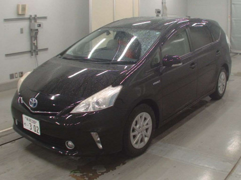 2013 Toyota Prius alpha ZVW40W[0]