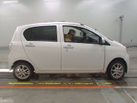 2012 Daihatsu Mira es