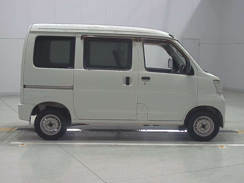 2015 Daihatsu Hijet Cargo S321V[1]