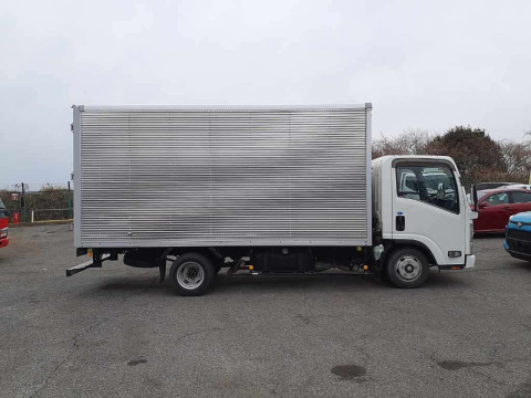 2010 Isuzu Elf Truck NLR85AN[1]