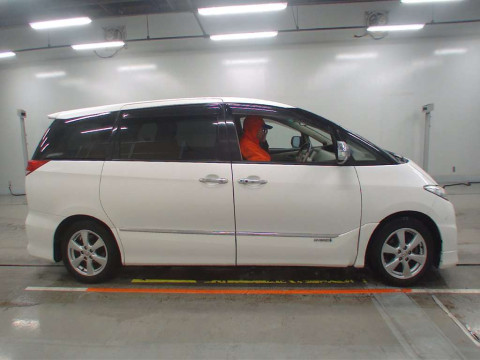 2010 Toyota Estima Hybrid AHR20W[1]