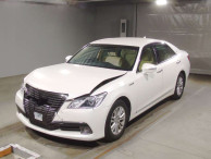 2014 Toyota Crown Hybrid