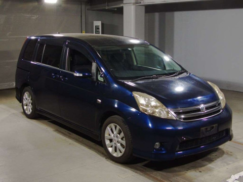 2008 Toyota Isis ANM10W[1]