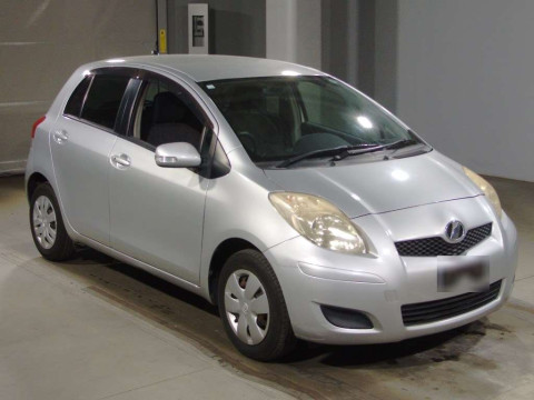 2008 Toyota Vitz SCP90[1]