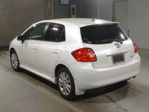 2008 Toyota Auris ZRE152H[2]