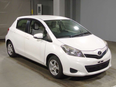 2014 Toyota Vitz KSP130[1]